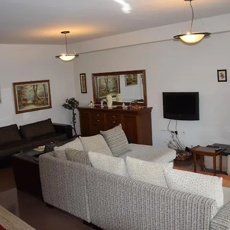 Top Class Apartment *