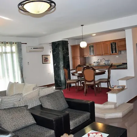 Top Class Apartment Tirana