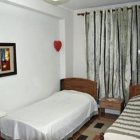 Top Class Apartment
